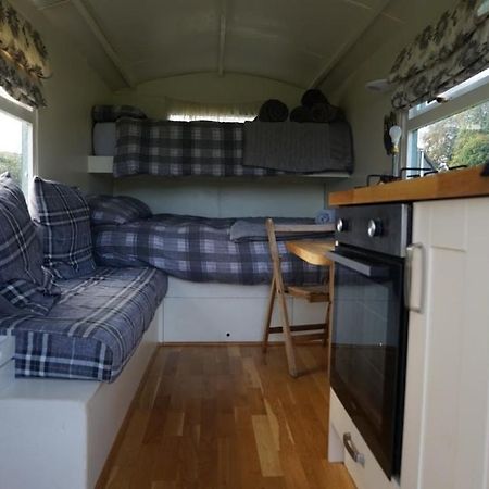 Shepherd'S Hut Westcote Villa Hawick Exterior photo