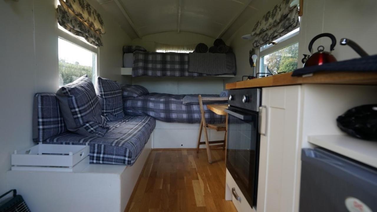 Shepherd'S Hut Westcote Villa Hawick Exterior photo