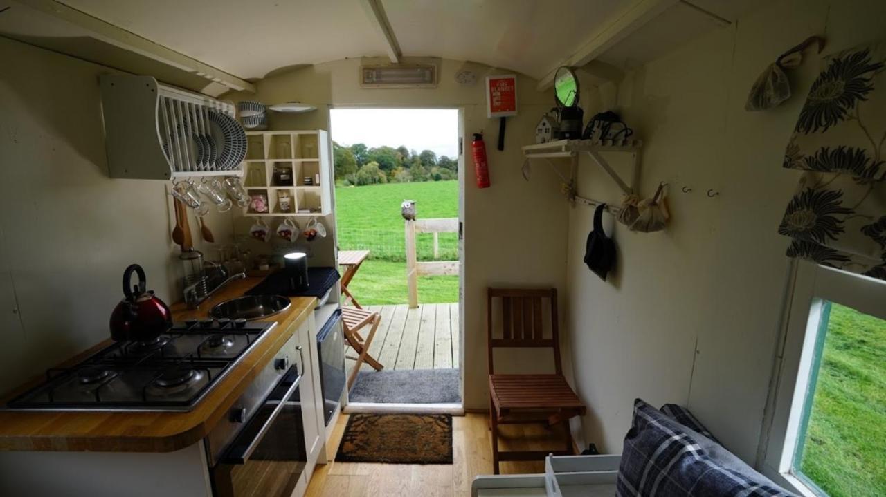 Shepherd'S Hut Westcote Villa Hawick Exterior photo