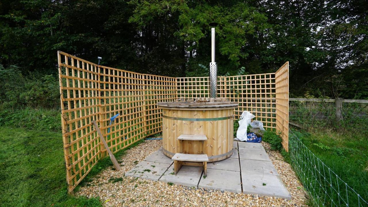 Shepherd'S Hut Westcote Villa Hawick Exterior photo